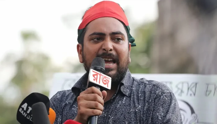 রাষ্ট্রপতিকে অভিশংসন ও গ্রেপ্তারের দাবি জানালেন নাহিদ ইসলাম