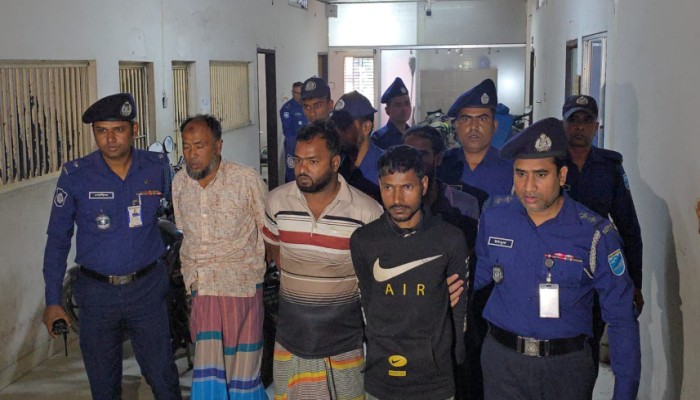 নরসিংদীতে কিশেরী ধর্ষণ ও হত্যা মামলার সাত আসামি ৮ দিনের রিমান্ডে