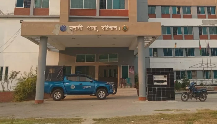 সকালে পুলিশের কাছ থেকে আসামী ছিনতাই, রাতেই আবার গ্রেপ্তার