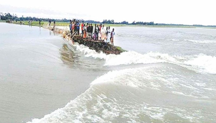 হাওরে বাঁধ নির্মাণ এখন ব্যবসা: সুনামগঞ্জে ১০ দফা দাবিতে কৃষকদের গর্জন