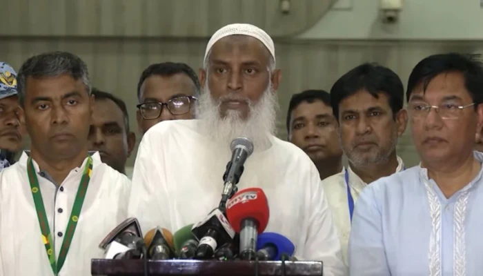 সৌদিতে যাচ্ছি হাজিদের কামলা হিসেবে: ধর্মমন্ত্রী