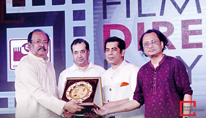 এফডিসিতে সাড়ম্বরে উদযাপিত হলো ‘ফিল্ম ডিরেক্টরস ডে’